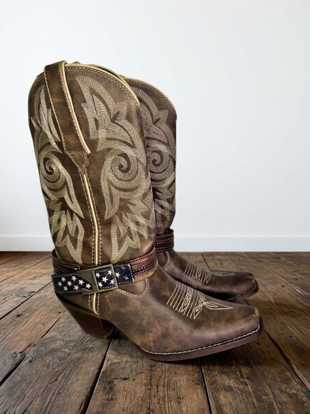 Durango Western Brown Distressed Star Harness Boots Sz 7.5M